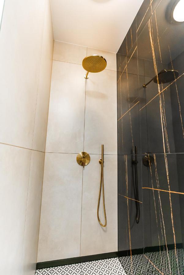 Apartament Plaza Tower 14 Pietro Келце Екстериор снимка